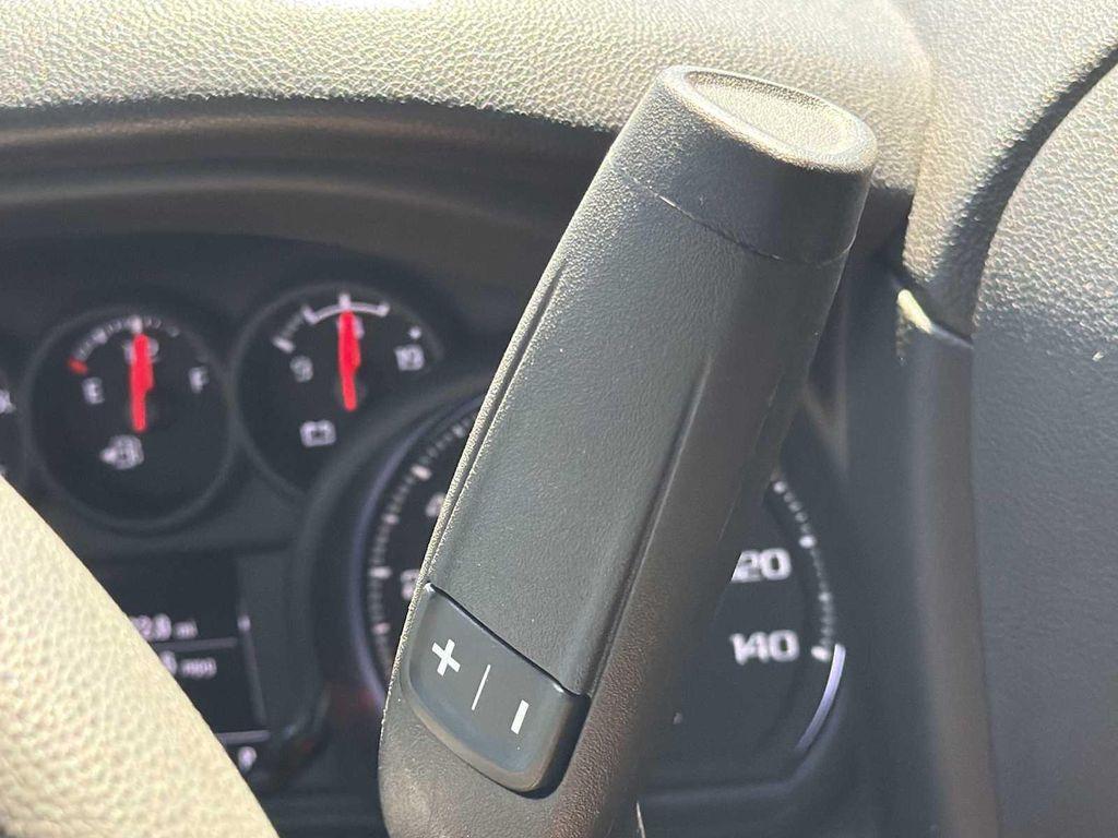 used 2023 GMC Sierra 1500 car, priced at $35,907
