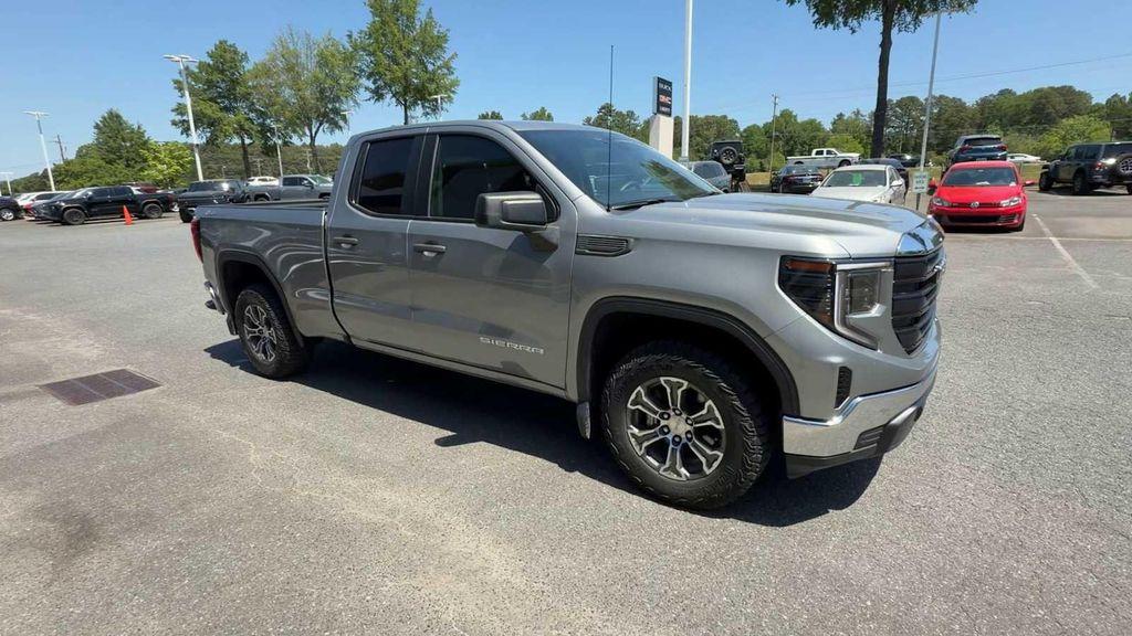used 2023 GMC Sierra 1500 car, priced at $35,907