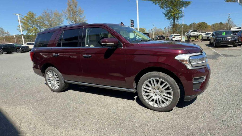 used 2024 Ford Expedition car, priced at $53,585