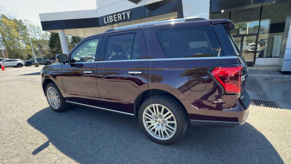 used 2024 Ford Expedition car, priced at $53,585