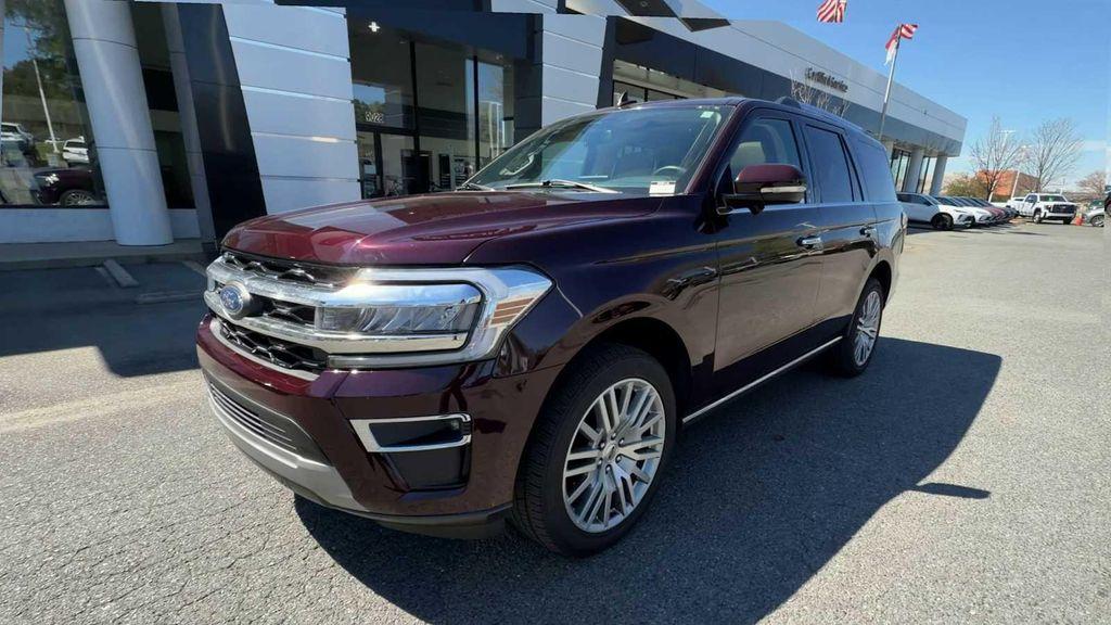 used 2024 Ford Expedition car, priced at $53,585