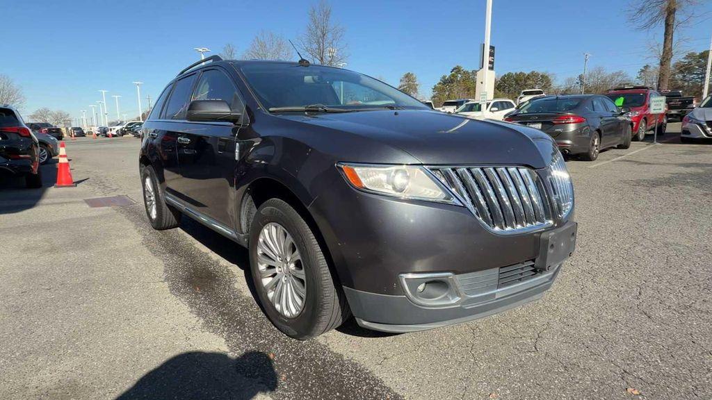 used 2013 Lincoln MKX car, priced at $9,823