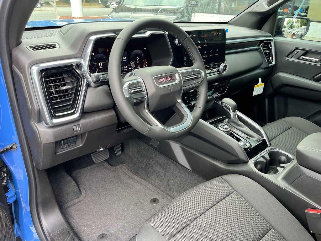 new 2025 GMC Canyon car, priced at $47,925