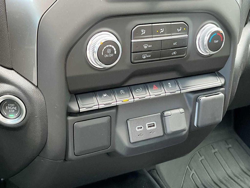 new 2025 GMC Sierra 1500 car, priced at $50,680