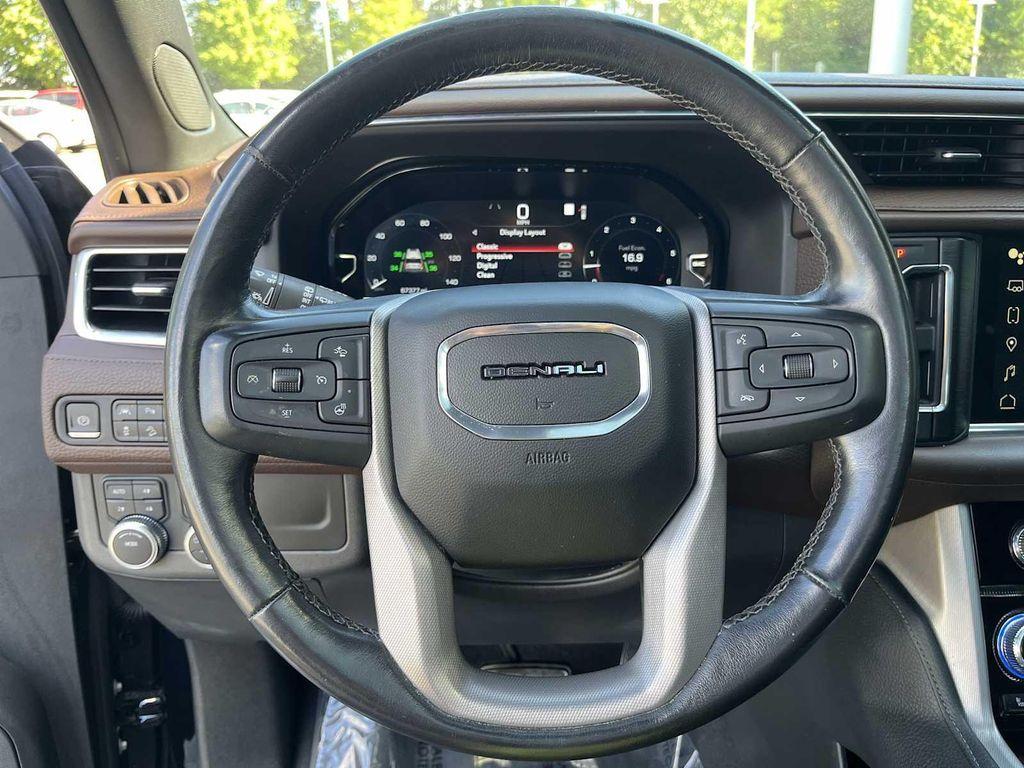 used 2022 GMC Yukon car, priced at $55,982
