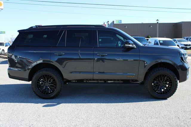new 2025 Ford Expedition car, priced at $87,234