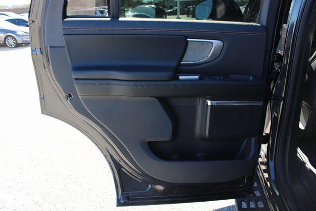 new 2025 Ford Expedition car, priced at $87,234