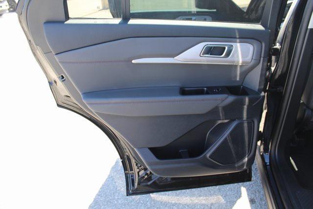 new 2025 Ford Explorer car, priced at $37,495