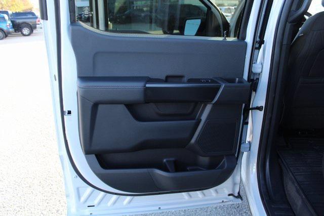 new 2025 Ford F-150 car, priced at $43,661