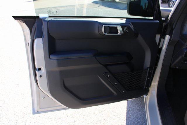 new 2025 Ford Bronco car, priced at $37,674