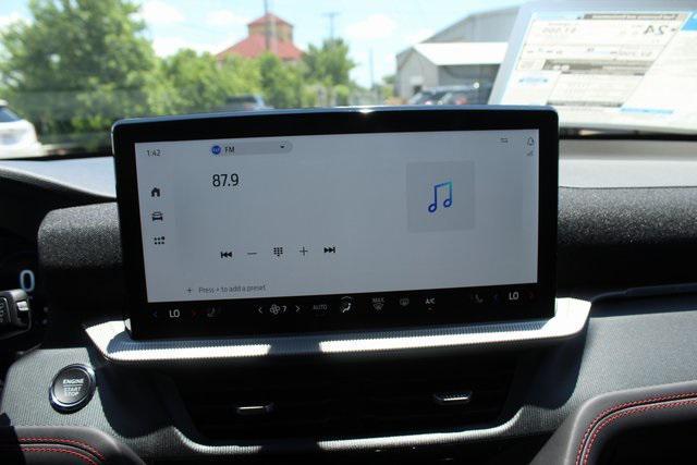 new 2025 Ford Explorer car, priced at $35,353