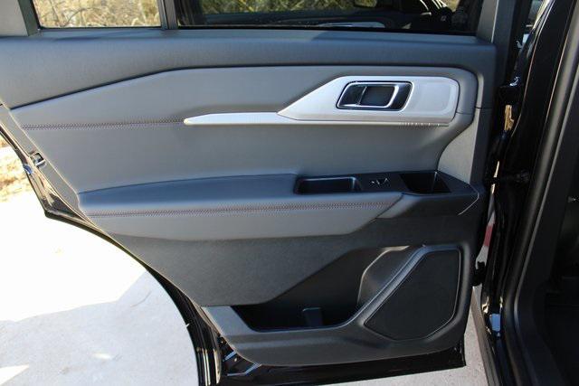 new 2025 Ford Explorer car, priced at $30,423