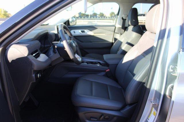 new 2025 Ford Explorer car, priced at $33,495