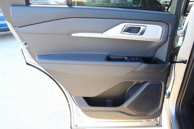 new 2025 Ford Explorer car, priced at $33,495