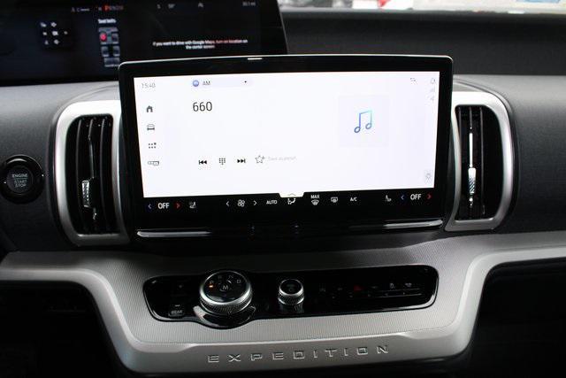 new 2025 Ford Expedition car, priced at $61,136