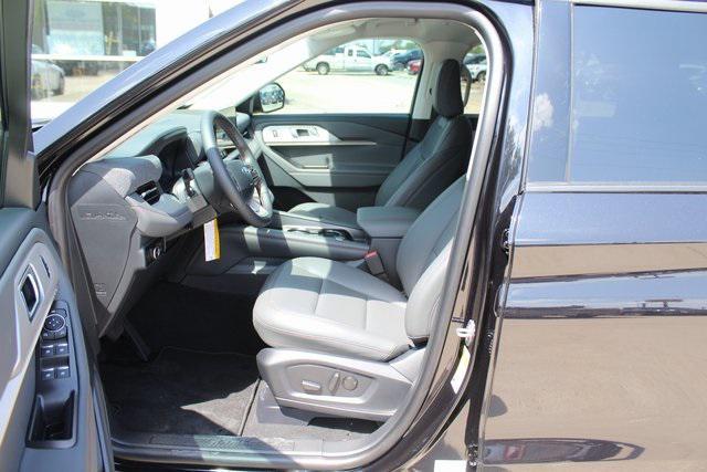 new 2025 Ford Explorer car, priced at $34,398