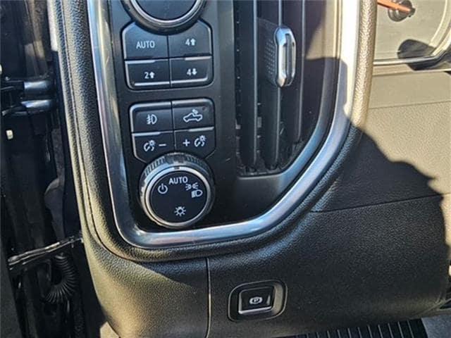 used 2021 Chevrolet Silverado 1500 car, priced at $36,595