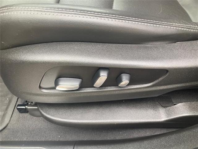 used 2021 Cadillac XT5 car, priced at $31,995