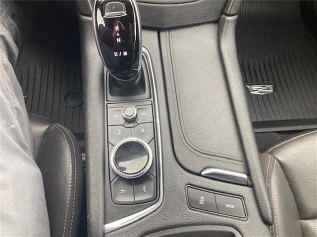 used 2021 Cadillac XT5 car, priced at $31,995