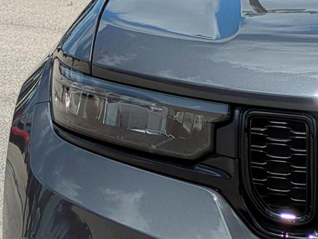 used 2025 Jeep Grand Cherokee car, priced at $38,435