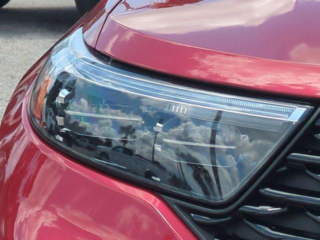 used 2024 Ford Explorer car, priced at $35,669