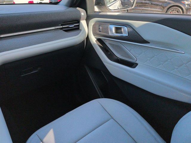 new 2027 Ford Explorer car