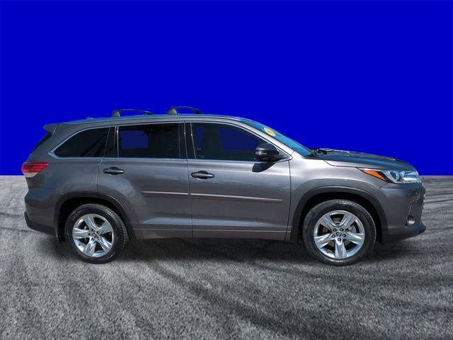 used 2017 Toyota Highlander car, priced at $19,908