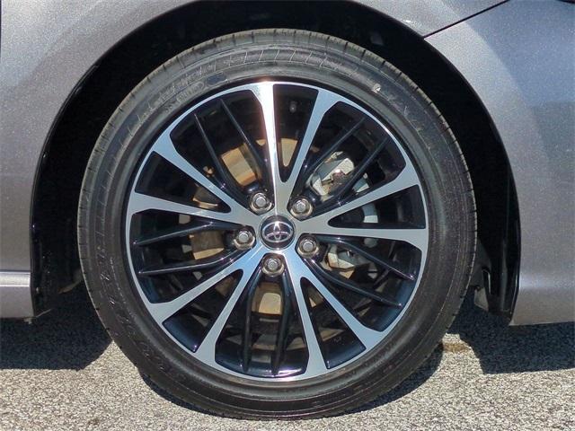 used 2020 Toyota Camry Hybrid car, priced at $16,887