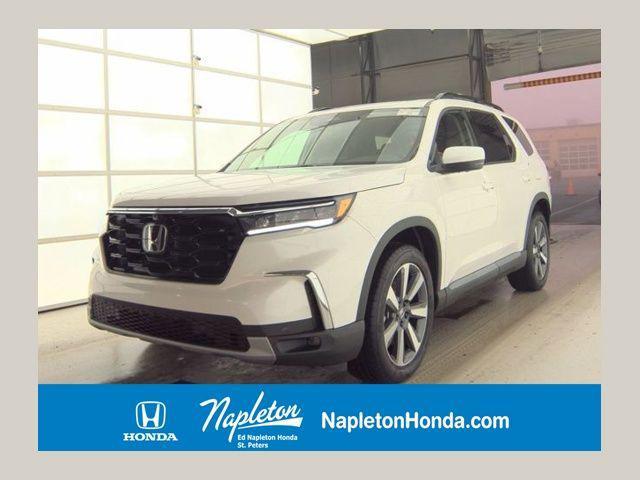 used 2025 Honda Pilot car, priced at $51,750