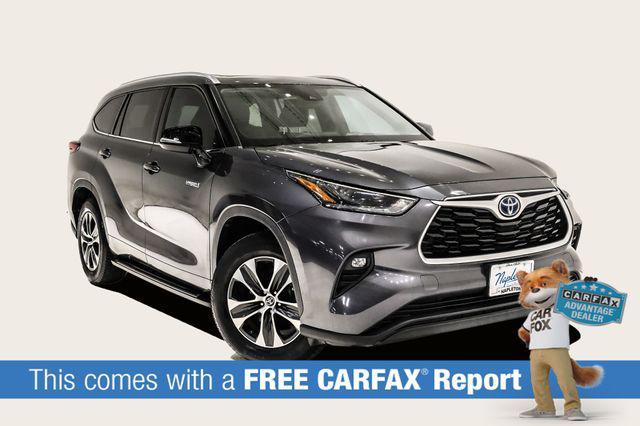 used 2021 Toyota Highlander Hybrid car, priced at $30,900