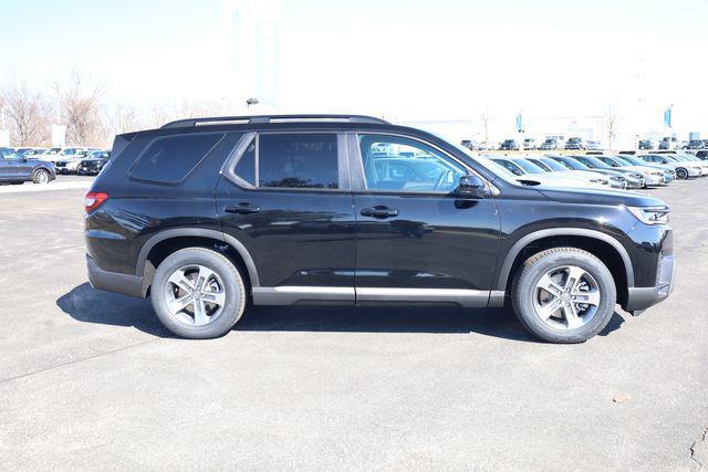 new 2026 Honda Pilot car, priced at $45,990