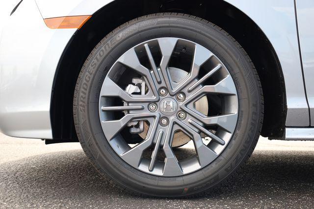 new 2026 Honda Odyssey car, priced at $47,110