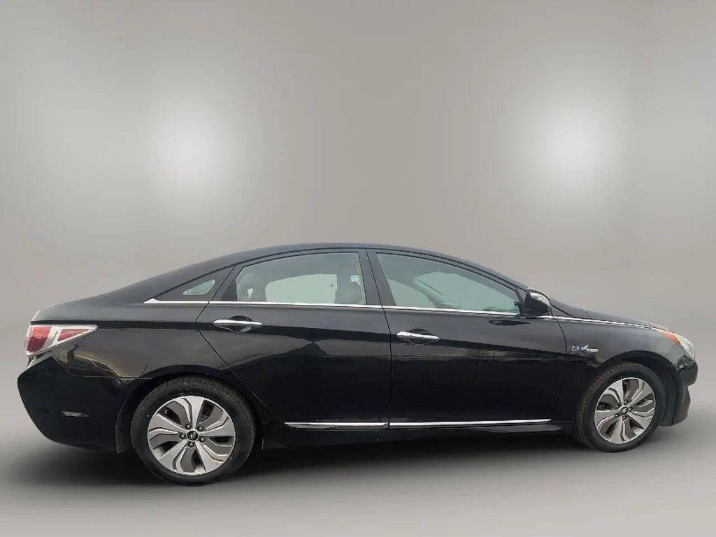 used 2014 Hyundai Sonata Hybrid car, priced at $7,400