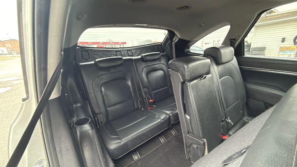 used 2010 Hyundai Veracruz car, priced at $7,998