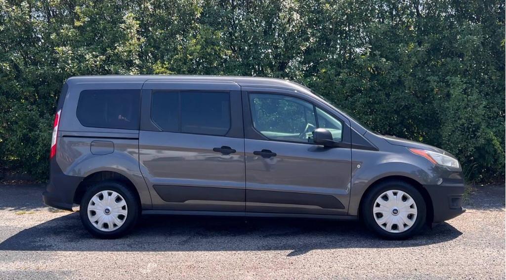 used 2022 Ford Transit Connect car, priced at $18,900