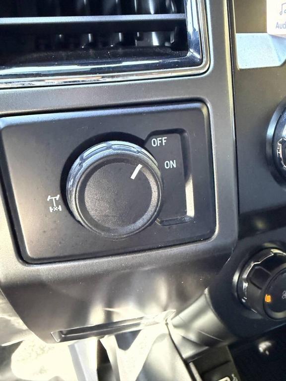 used 2020 Ford F-150 car, priced at $31,900