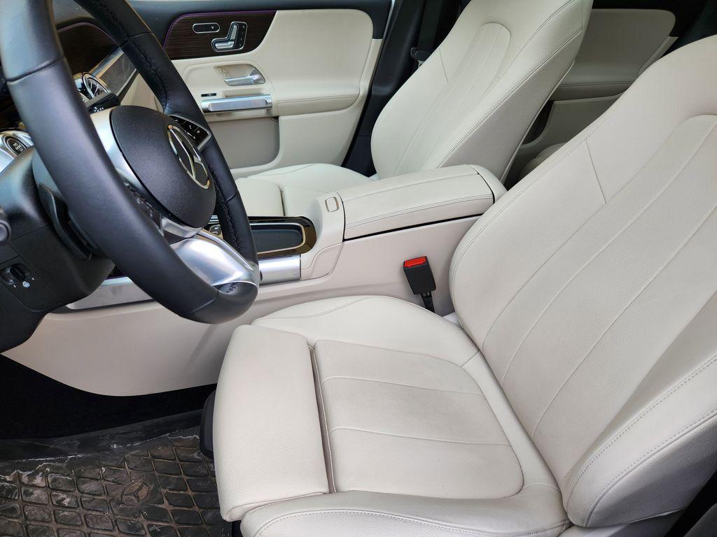 used 2026 Mercedes-Benz GLB 250 car, priced at $45,415