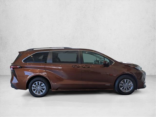 used 2021 Toyota Sienna car, priced at $30,368