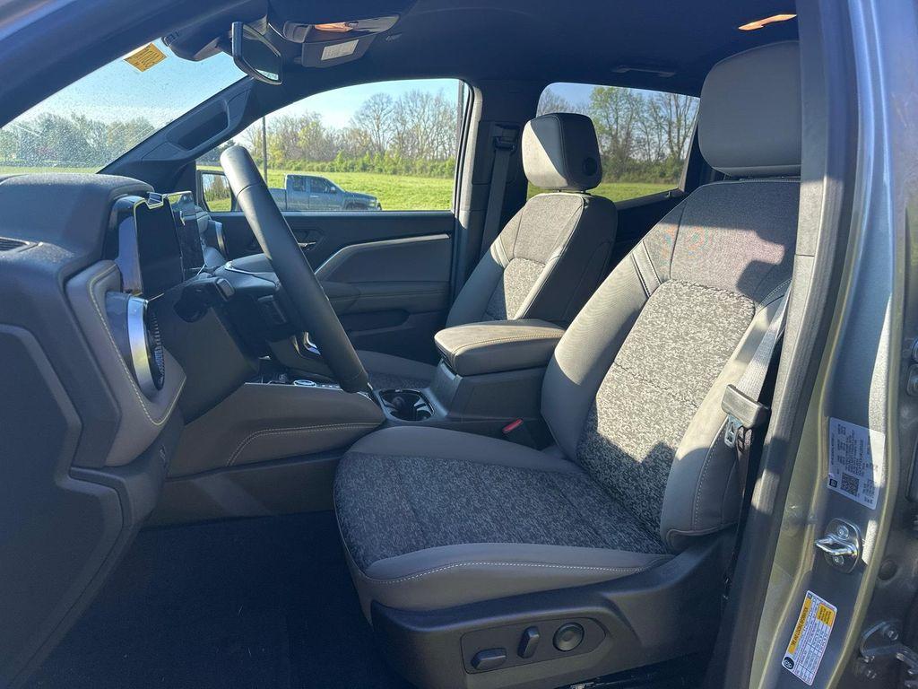 used 2024 Chevrolet Colorado car, priced at $44,000