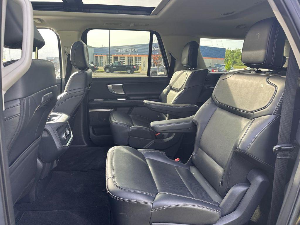 used 2025 Ford Expedition Max car, priced at $70,000