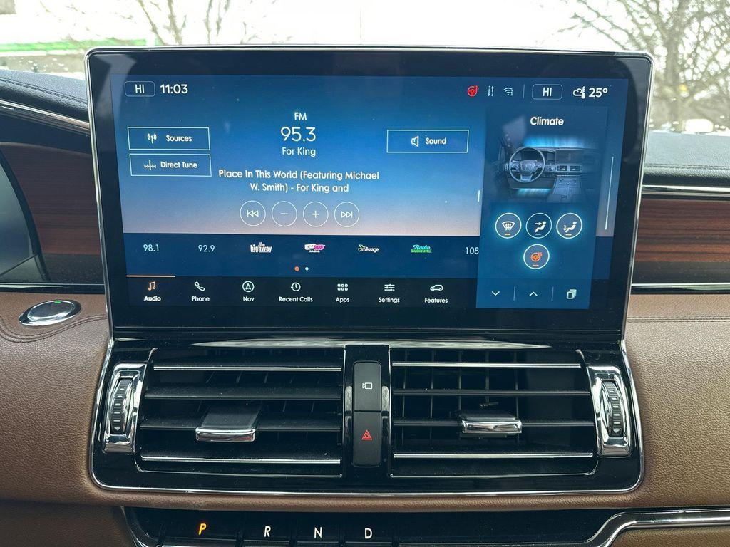 used 2024 Lincoln Navigator car, priced at $70,000