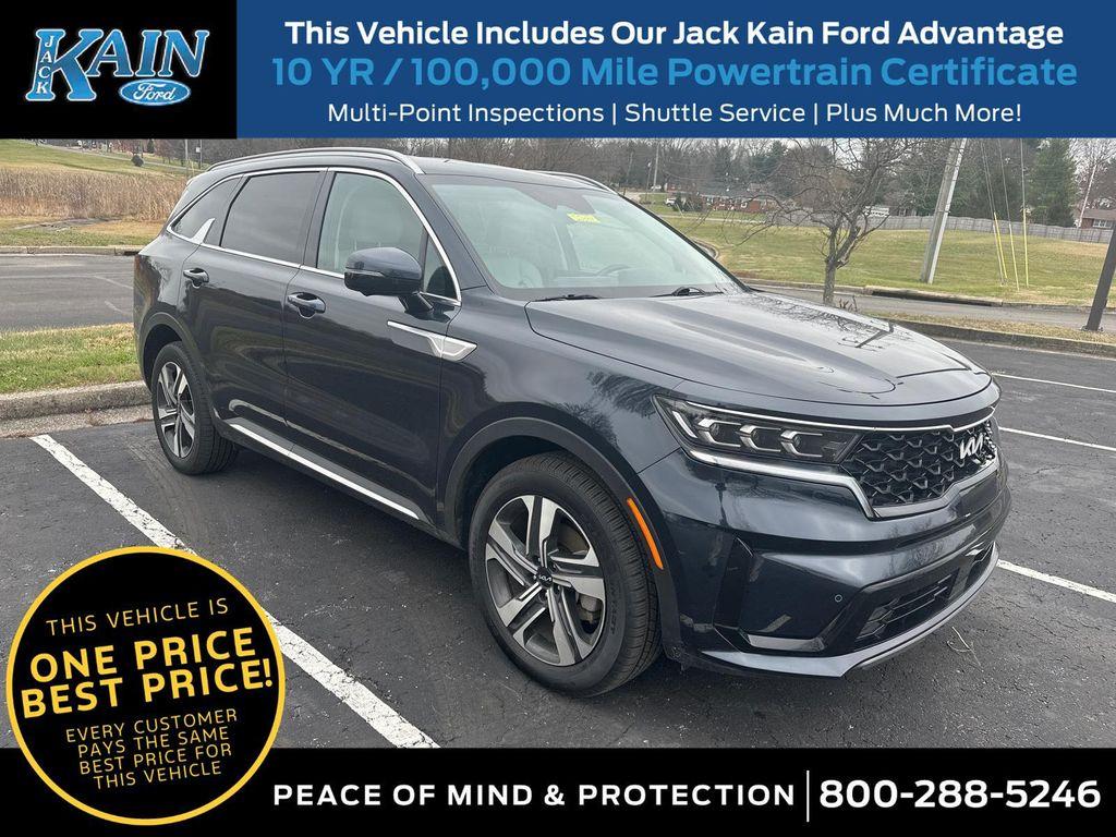 used 2023 Kia Sorento Hybrid car, priced at $25,500