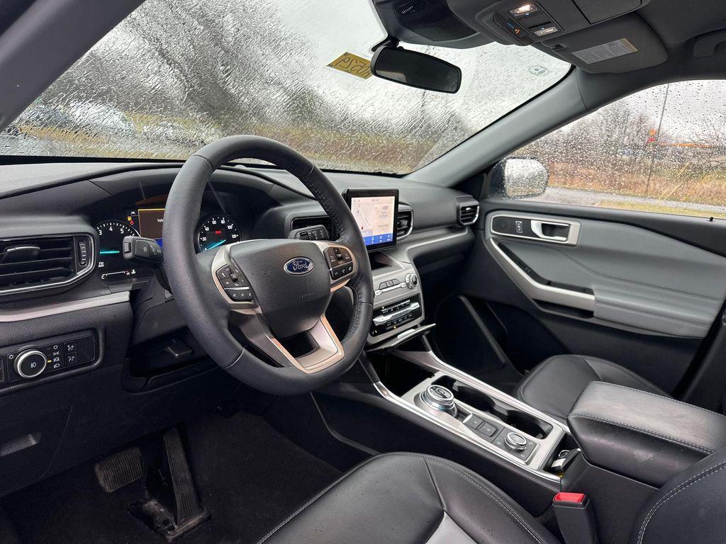 used 2023 Ford Explorer car, priced at $33,000
