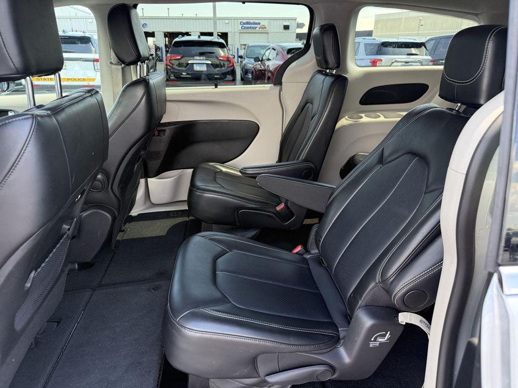 used 2024 Chrysler Pacifica car, priced at $31,880