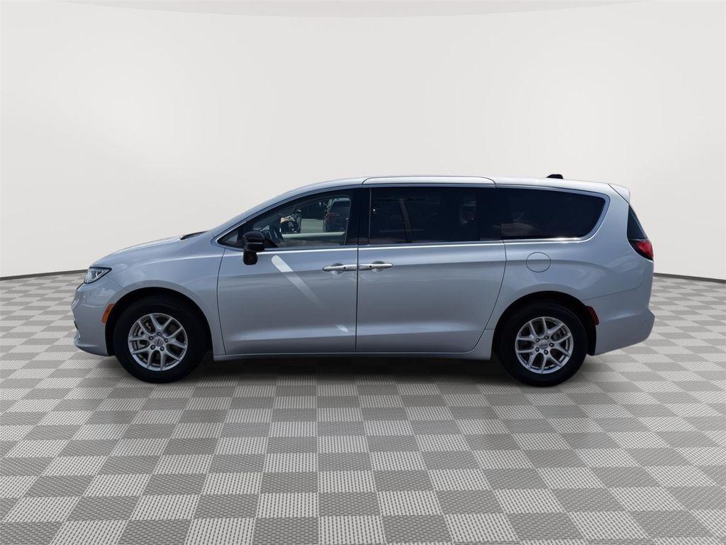 used 2024 Chrysler Pacifica car, priced at $31,880