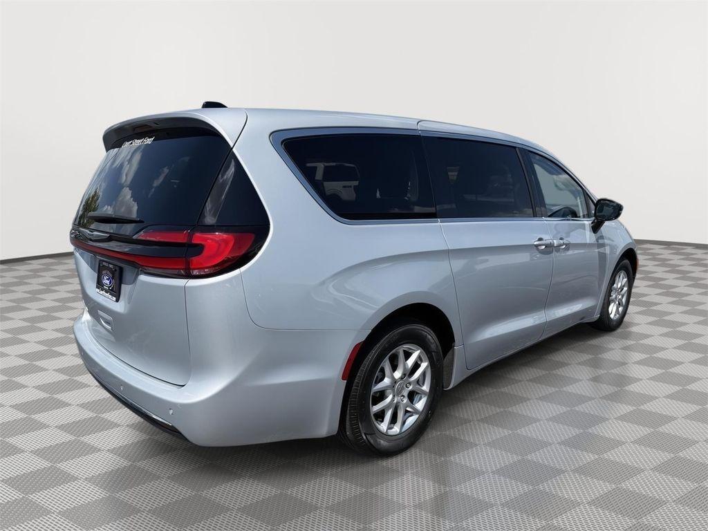 used 2024 Chrysler Pacifica car, priced at $31,880