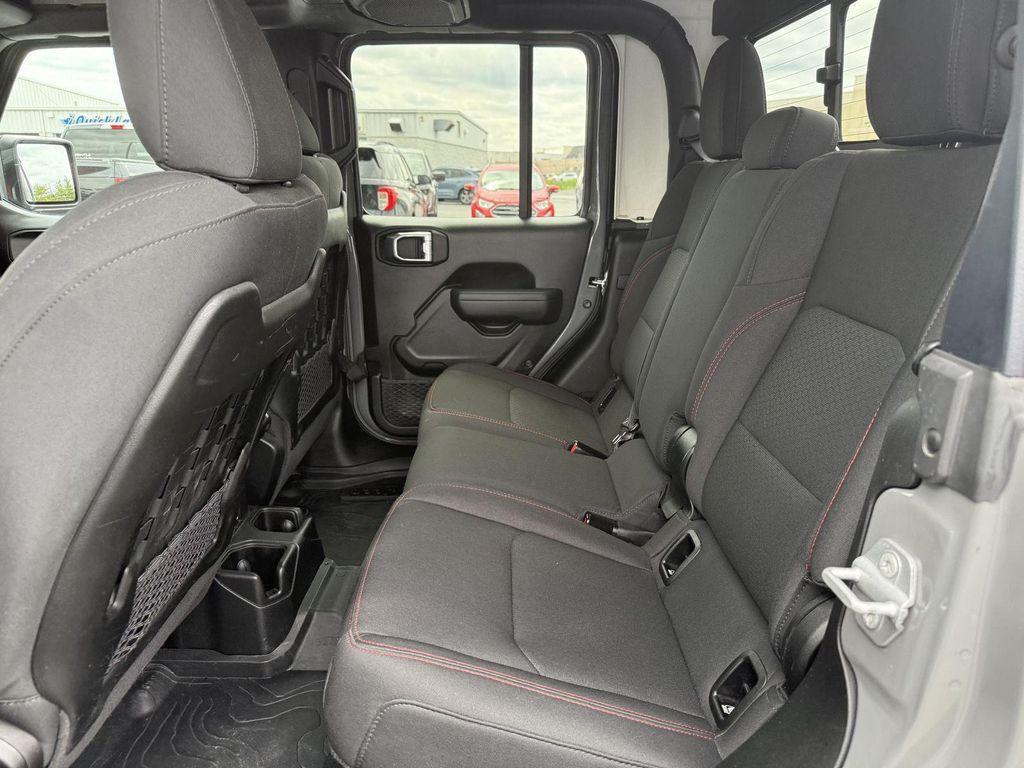 used 2022 Jeep Gladiator car, priced at $28,590