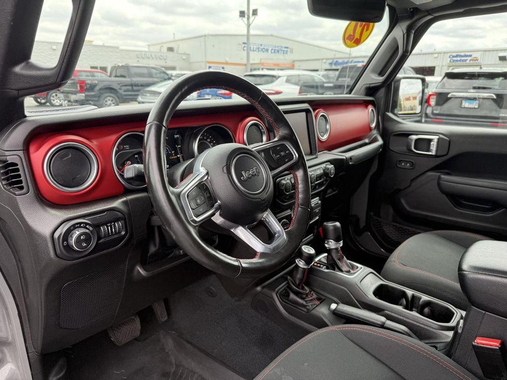 used 2022 Jeep Gladiator car, priced at $28,590