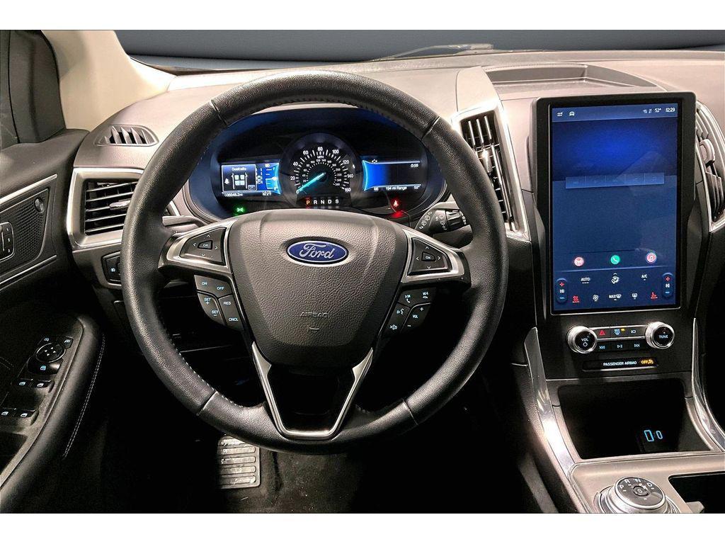 used 2024 Ford Edge car, priced at $29,999