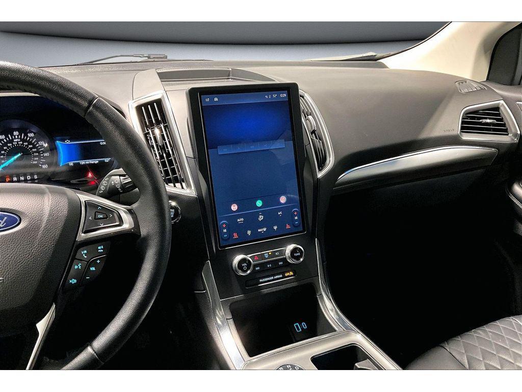 used 2024 Ford Edge car, priced at $29,999